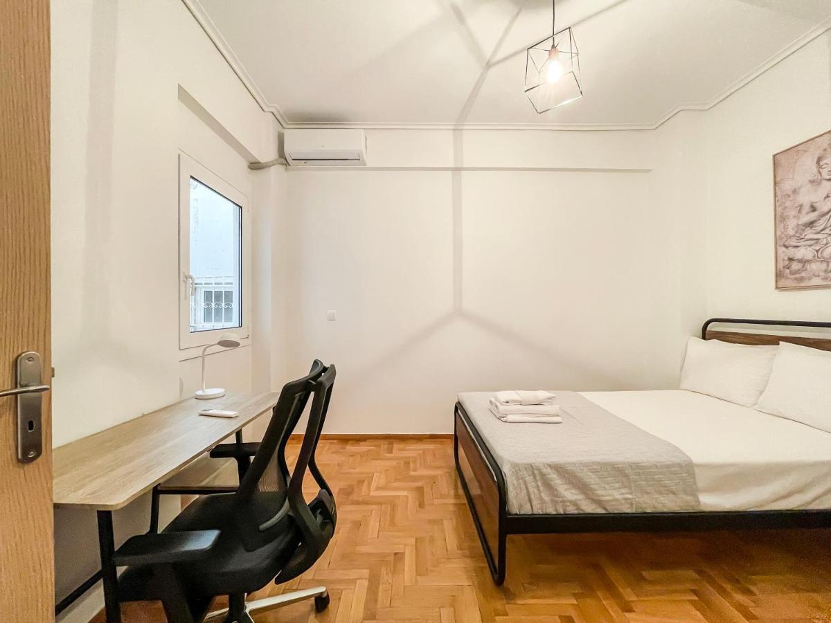 Aristotelous Sunny 118Sqm Apt In Viktoria Atenas Exterior foto